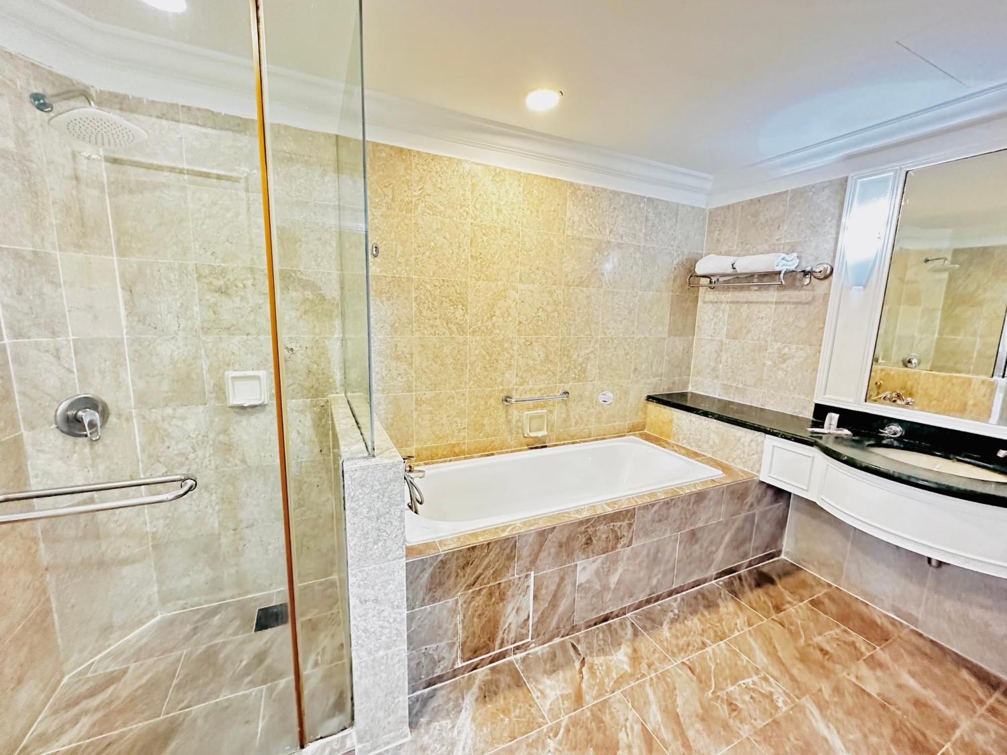 Elements Service Suite@ Times Square Куала Лумпур Екстериор снимка